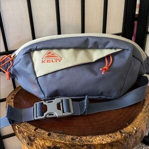 Kelty Blue and Cream Zippered Waist Pack Like NEW